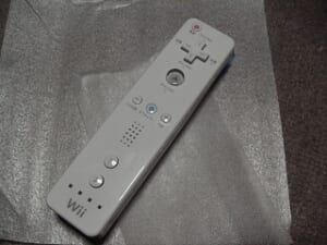 Wiiコントローラ型TVリモコン1
